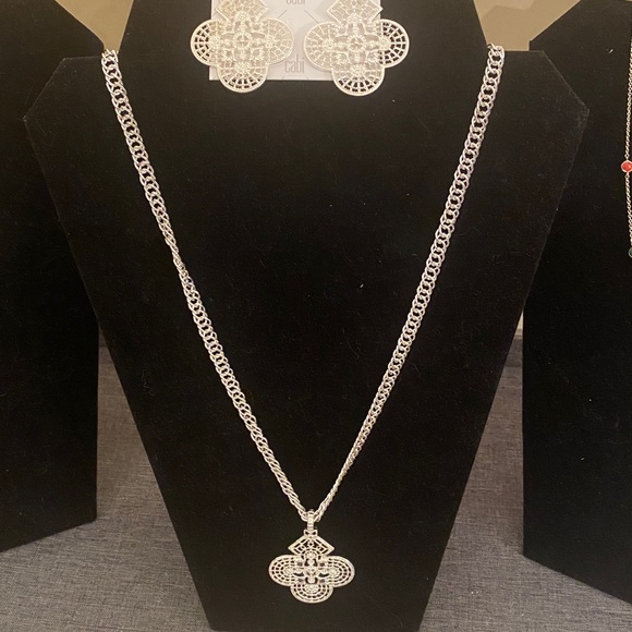 Cabi Valentina Necklace - Picture 7 of 9